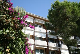 Hotel Palace has Balcony rooms