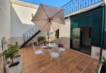 Casa La Plazuelilla allows 18 year olds to book a room