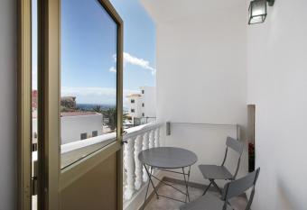 Apartamento Tajao has Balcony rooms