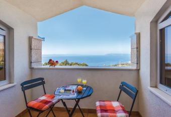 Vacation apartments Feniks has Balcony rooms