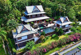 Nakawanna Villa has Balcony rooms