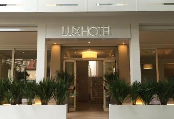 Hotel Lux has Balcony rooms