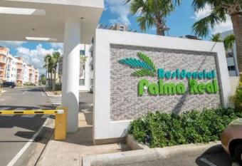 Residencial PALMA REAL allows 18 year olds to book a room