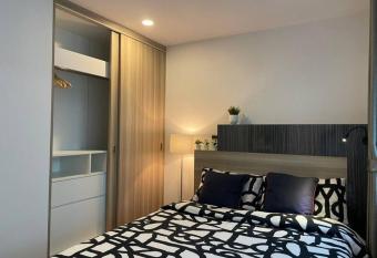 2BR Service Condo in Sriracha has rooms with a private hot tub