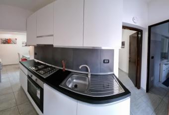 Monolocale Moreno has Balcony rooms