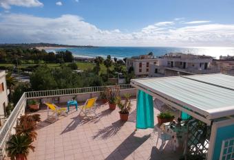 Sea view house, Ponente- Centosicilie has Balcony rooms