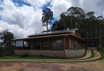 Sitio Cerejeira has Smoking/Balcony rooms