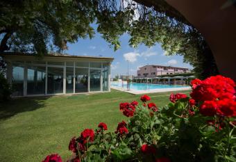 Mancini Park Hotel has Balcony rooms