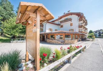 Al Pian Garn   Hotel - B&B & Pizza has Balcony rooms