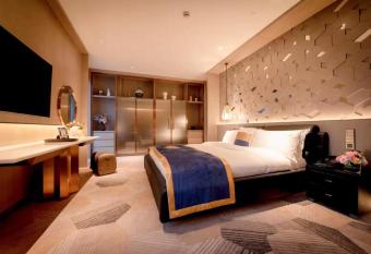 Mouse Sleep Hotel Shanghai Hongqiao Convention and Exhibition Center allows 18 year olds to book a room