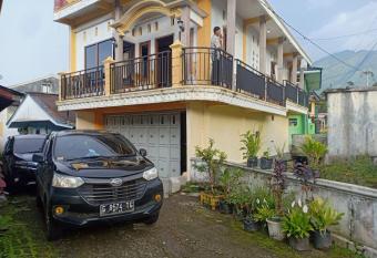Aqiela syariah has Balcony rooms
