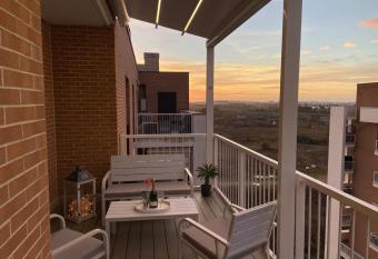 AGM Suite - Rome Airport FCO - Parco Leonardo allows 18 year olds to book a room