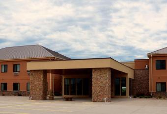 Cobblestone Inn & Suites - Newton allows 18 year olds to book a room