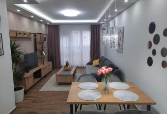 Apartman Kristal has Balcony rooms