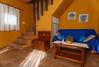Casas Rurales El Viejo Casta  o 2 has Smoking/Balcony rooms