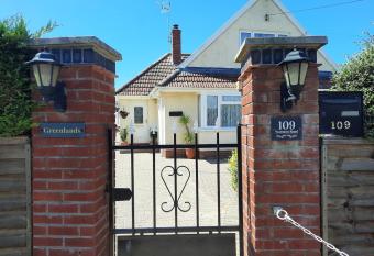 Greenlands Guest House allows 18 year olds to book a room