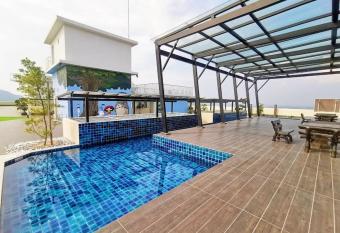                       The VenusBlock B 31st floor Sri Manjung has Balcony rooms