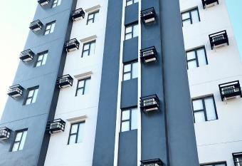 airobedz MAKATI - near Cash & Carry Mall allows 18 year olds to book a room