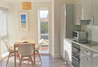 Apartment 9 Estuary Reach allows 18 year olds to book a room