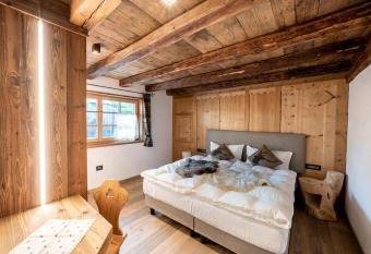 Chalet Catinaccio Rosengarten 56 has Balcony rooms