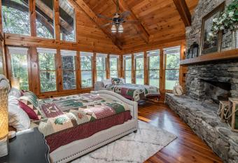 River Wellness Lodge has Balcony rooms