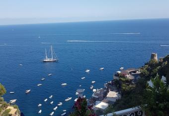 Villa SEASIDE has Balcony rooms