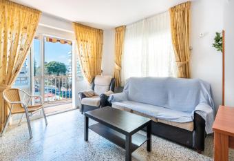 Apartamento en Torre del Mar 021 has Balcony rooms