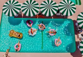 The Marley Hotel by AvantStay has Balcony rooms