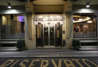 Hotel Lancaster has Smoking rooms