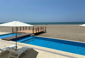 Ocean Club - Ocean Suites II has Balcony rooms