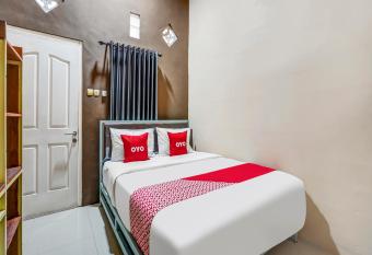 OYO Flagship 90886 Sunset View Homestay allows 18 year olds to book a room