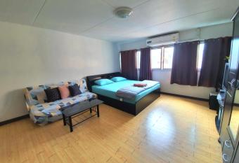 Great Location At IMPACT ARENA Muang Thong Thani C3 has Balcony rooms