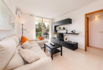 Angy Apartment has Balcony rooms