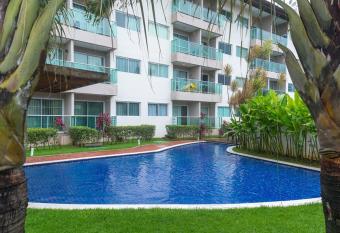 Flat Porto Plaza Residencial 209 has Smoking/Balcony rooms