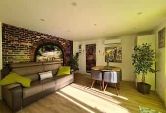 Splendid studio with AC and terrace - Dodo et Tartine has Balcony rooms