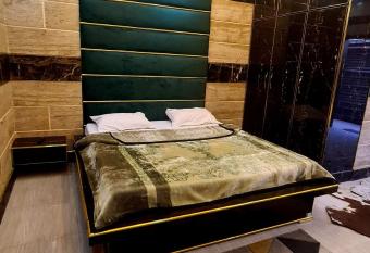 Smart Apartments & Hotel has Balcony rooms