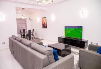 OCTOMAR S PLACE has Balcony rooms