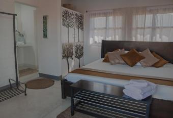 Casa Ines has Balcony rooms