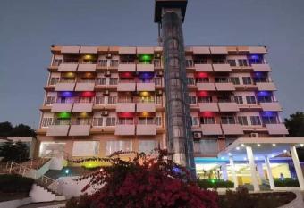 Hotel Night Heaven has Balcony rooms