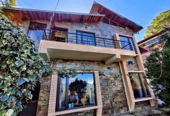 Mysa by Meraki - Entire Villa with Himalayan Views allows 18 year olds to book a room