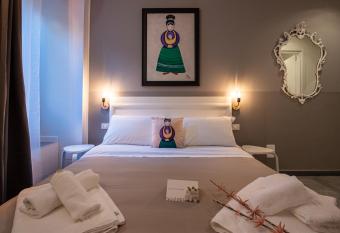 LE MADAMINE ROOMS allows 18 year olds to book a room