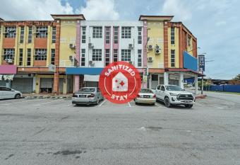 OYO 90644 M Three Hotel allows 18 year olds to book a room