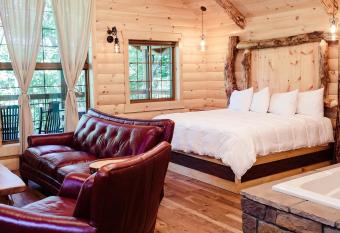 Treehouse #0 by Amish Country Lodging has Balcony rooms