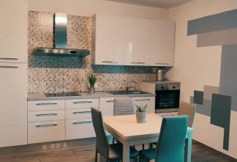 CASA VACANZE DA MARTI has Balcony rooms