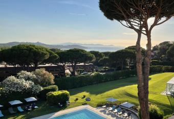 Gallia Palace Hotel - Relais & Ch  teaux has Balcony rooms