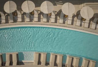 Yi Hotel Mykonos allows 18 year olds to book a room