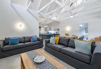 San Lameer Villa 2603 - Four bedroom Superior - 8 pax - San Lameer Rental Agency has Balcony rooms