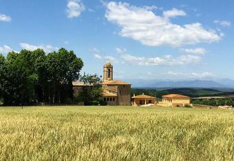 Apartament els Masovers allows 18 year olds to book a room