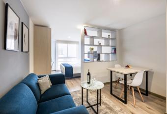 Torre Ventto Lofts has Balcony rooms