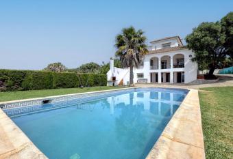 Fortuna 5 has Balcony rooms